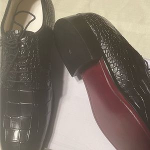 Handmade alligator men’s shoes. Never worn before. Size 12, narrow fit